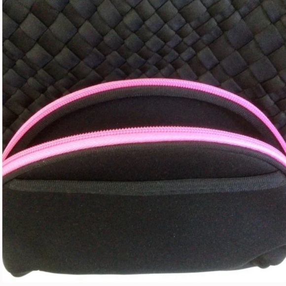 EUC Prenelove woven messenger bag & small pouch black - Picture 3 of 6